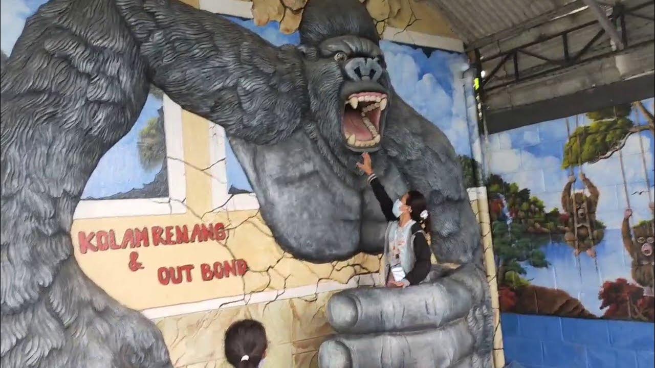 Kolam anak King Kong Splash