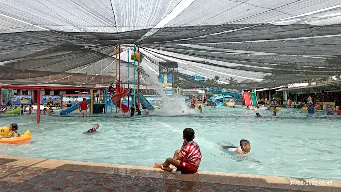 Kolam Renang King Kong Splash Pandaan - Wahana Air Keluarga dan Seluncuran Raksasa